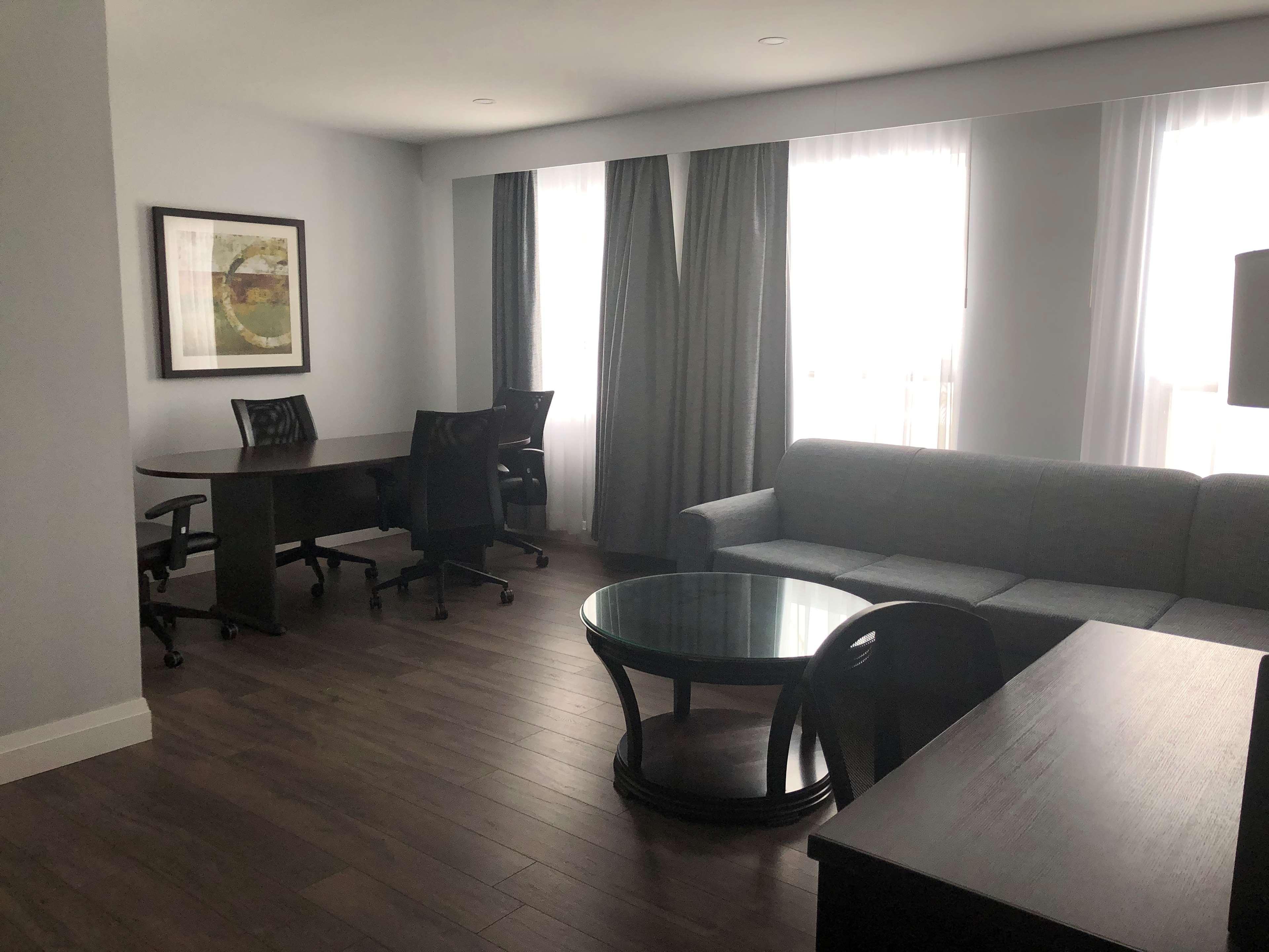 Best Western Plus Беррі Екстер'єр фото
